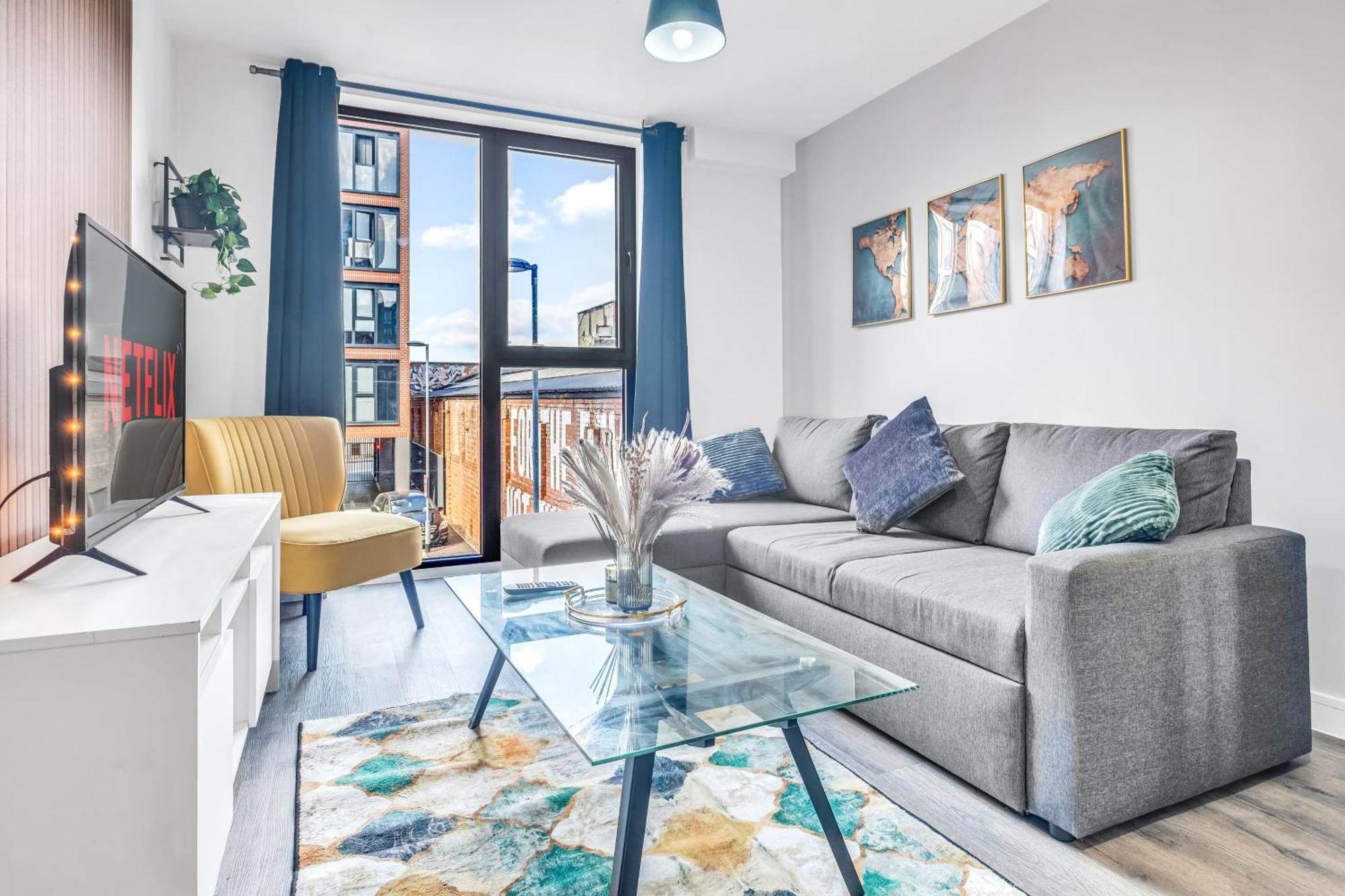City Centre Emerald Escape - Sleeps-6, 2Beds & 2Baths , Netflix , Free Internet Birmingham Esterno foto