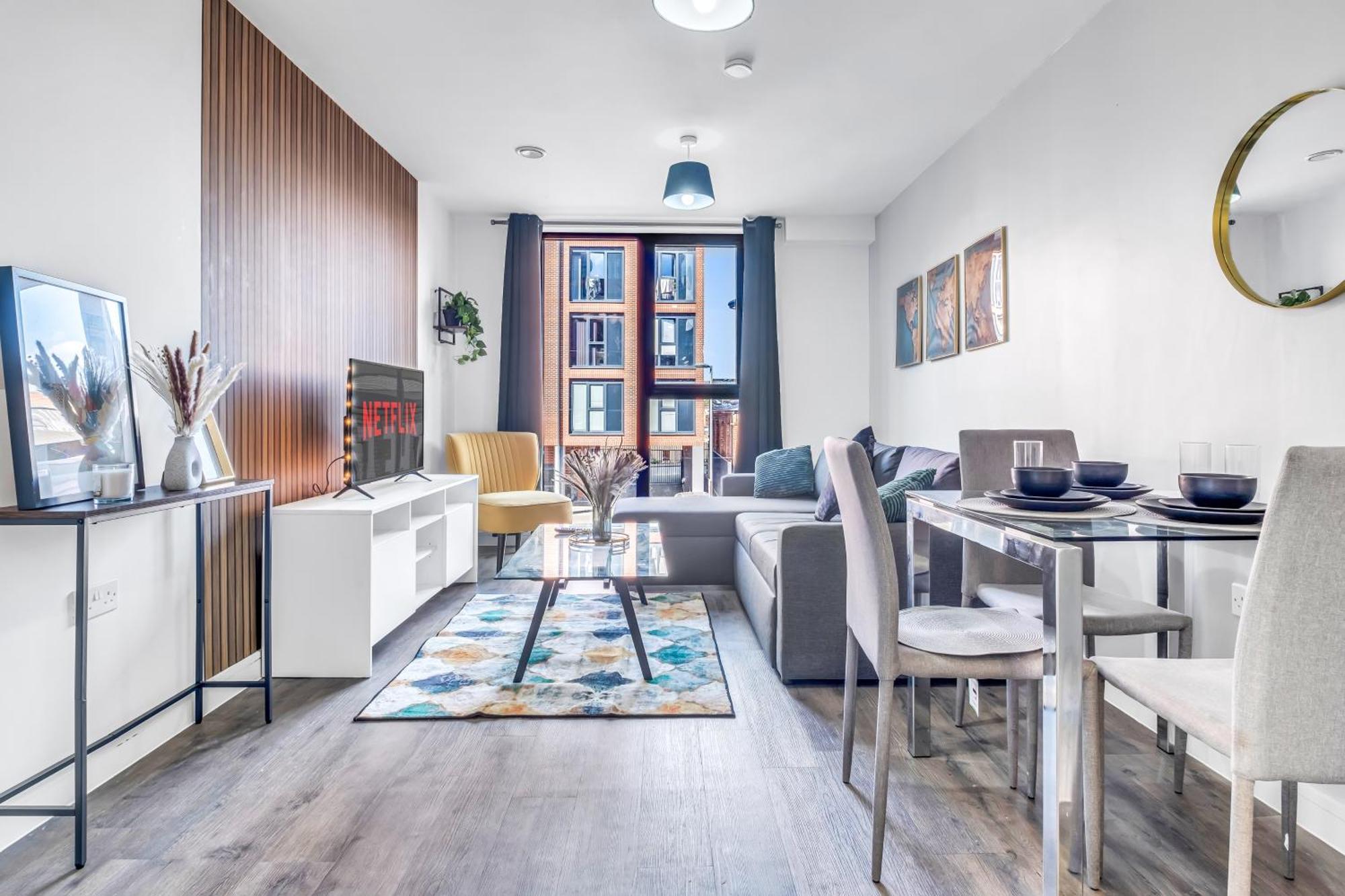 City Centre Emerald Escape - Sleeps-6, 2Beds & 2Baths , Netflix , Free Internet Birmingham Esterno foto